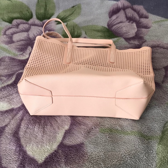 Neiman Marcus State of Escape Perforated Tote Bag - Picture 7 of 13